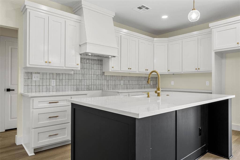 3320 N 27th Street, Waco, TX 76708 3320 N 27th Street, Waco, TX 76708