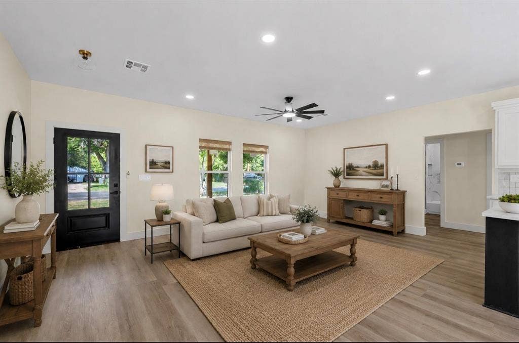 3320 N 27th Street, Waco, TX 76708 Virtually Staged