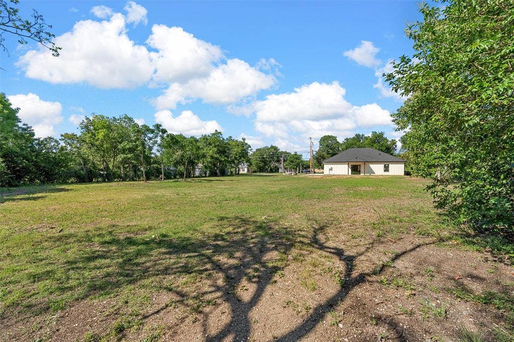 3320 N 27th Street, Waco, TX 76708 3320 N 27th Street, Waco, TX 76708