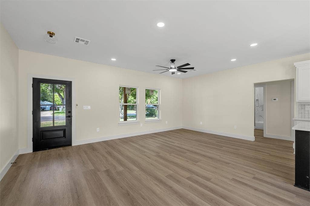 3320 N 27th Street, Waco, TX 76708 3320 N 27th Street, Waco, TX 76708