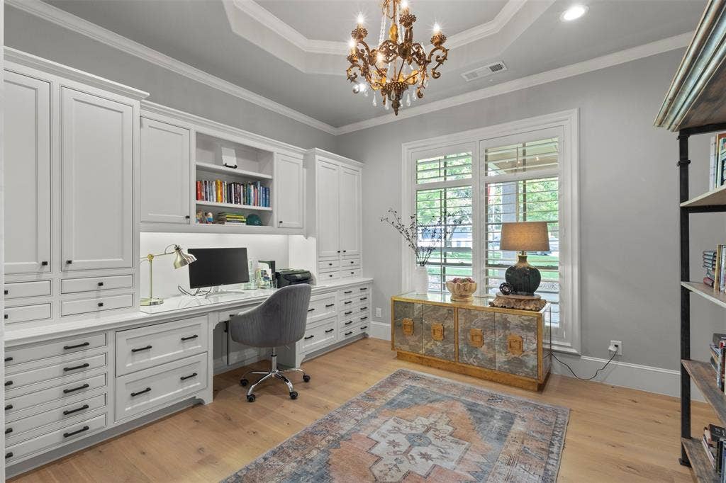 8663 Elm Court, Frisco, TX 75033 coffered ceiling and shutters