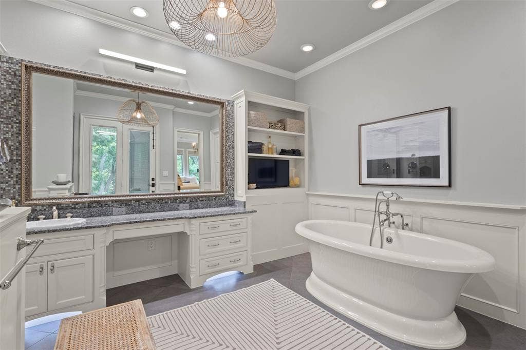 8663 Elm Court, Frisco, TX 75033 8663 Elm Court, Frisco, TX 75033
