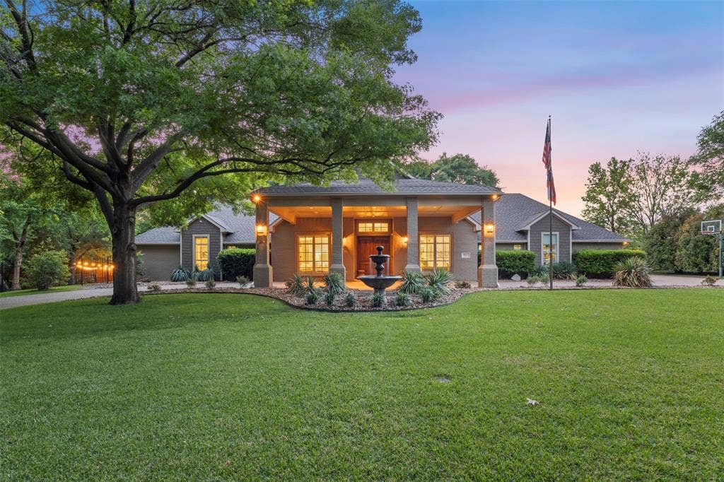 8663 Elm Court, Frisco, TX 75033 8663 Elm Court, Frisco, TX 75033