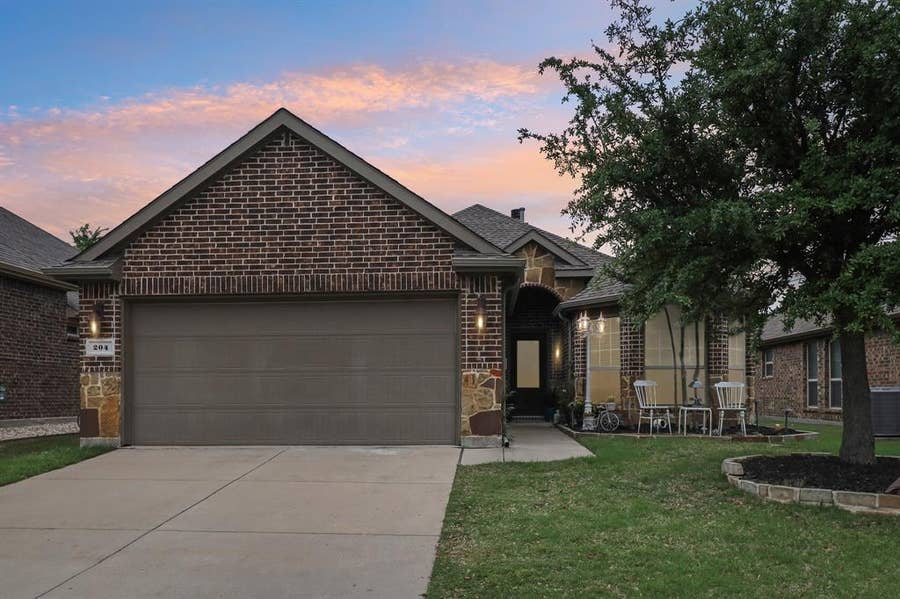 Property photo for 204 Rugby Lane, McKinney, TX