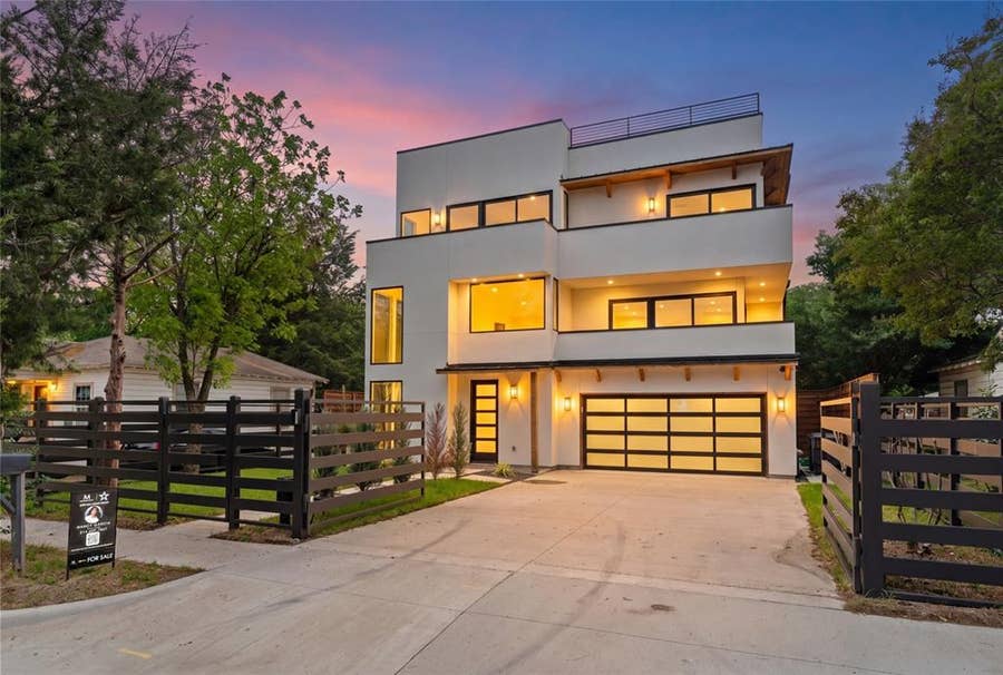 Property photo for 3321 Coronet Boulevard, Dallas, TX