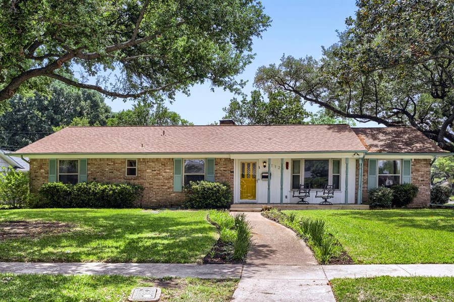 Property photo for 1125 Wildwood Lane, Richardson, TX