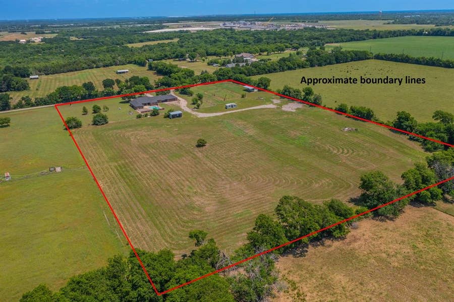 Property photo for 241 Highridge Drive, New Hope, TX