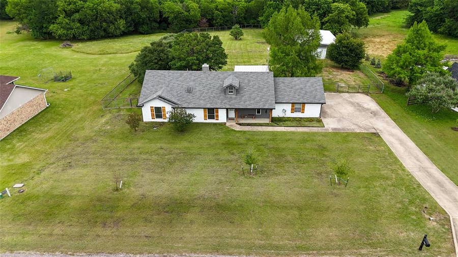 Property photo for 412 Christi Lane, Princeton, TX