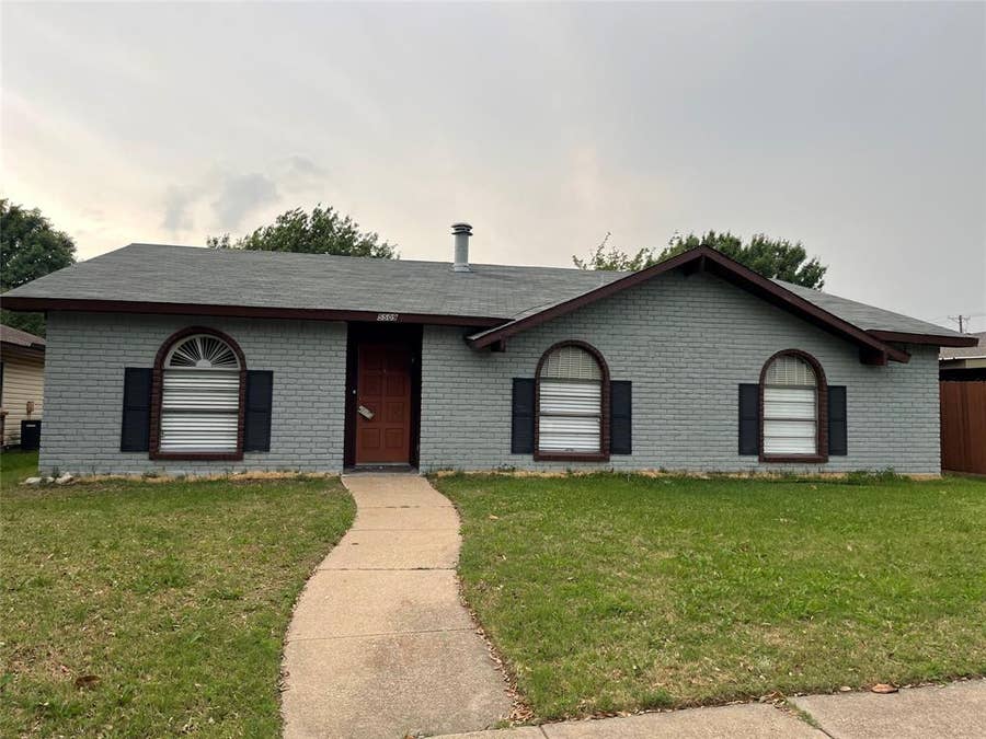 Property photo for 5509 kerry Lane, Garland, TX