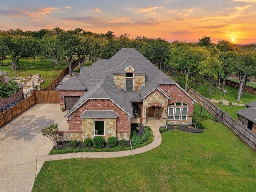 Property photo for 12601 Indian Creek Drive, Fort Worth, TX