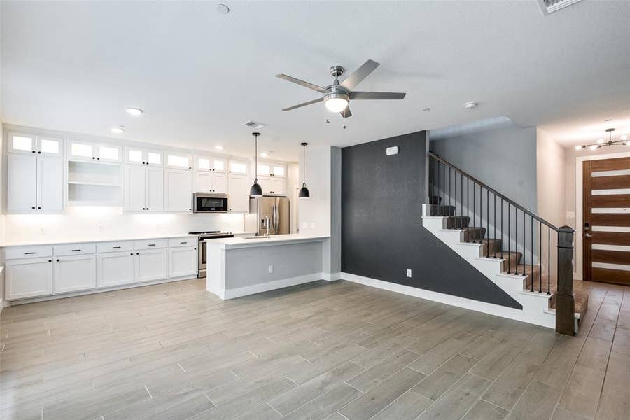 Property photo for 2133 Lovedale Avenue, #204, Dallas, TX