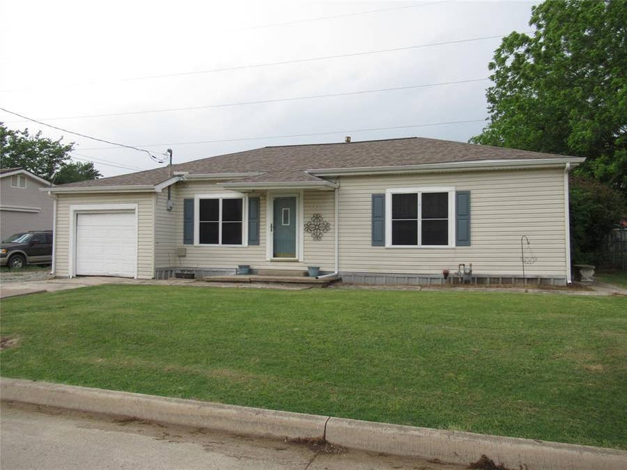 Property photo for 2213 Greenville Street, Caddo Mills, TX