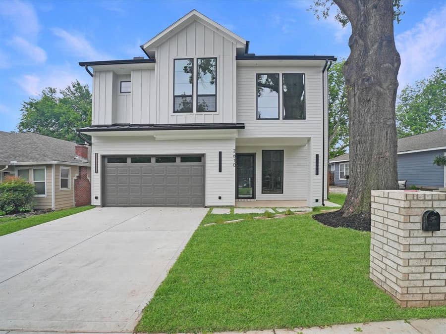 Property photo for 2610 Emmett Street, Dallas, TX