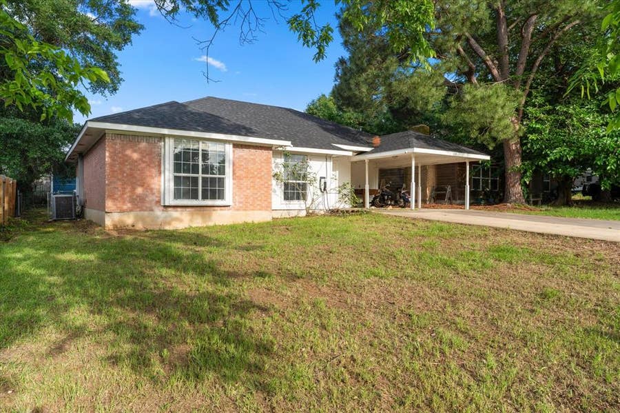 Property photo for 316 Coral Reef Street, Gun Barrel City, TX