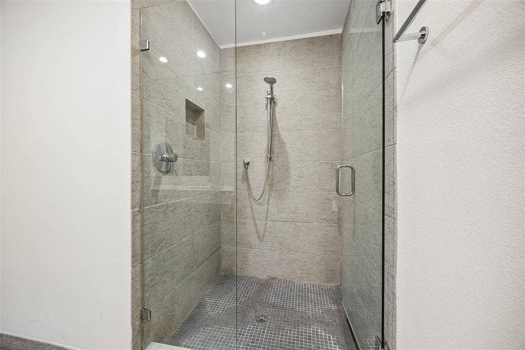 811 N Oak Cliff Boulevard, Dallas, TX 75208
