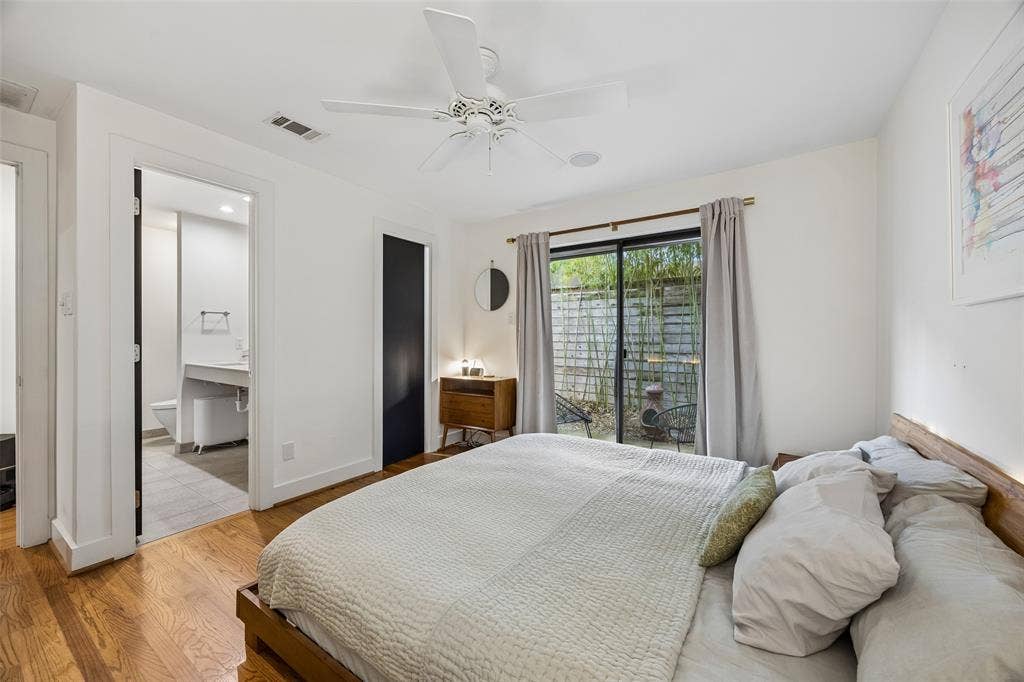 811 N Oak Cliff Boulevard, Dallas, TX 75208