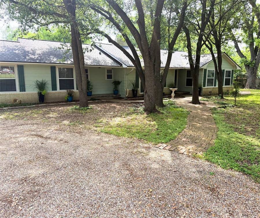 Property photo for 2815 N 43rd Street, Waco, TX