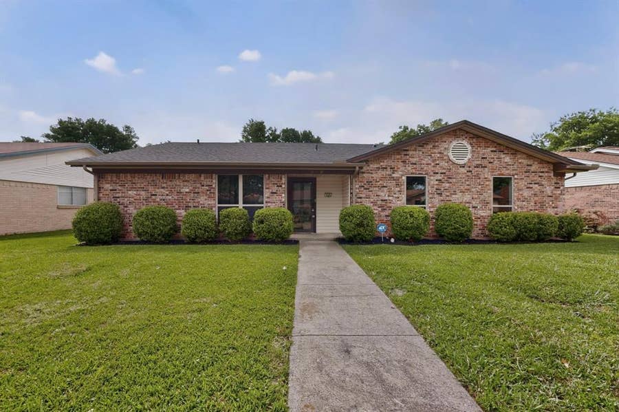 Property photo for 949 Meadowdale Circle, Garland, TX