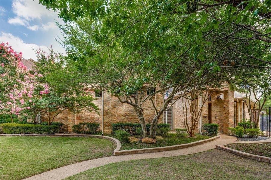Property photo for 7241 Helsem Bend, Dallas, TX
