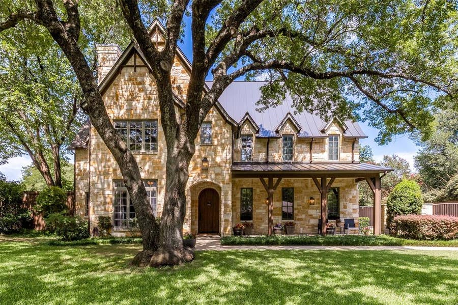 Property photo for 10630 Royal Springs Drive, Dallas, TX