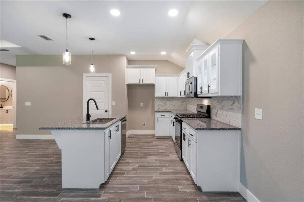 16226 Crossing Circle, Lindale, TX 75771 16226 Crossing Circle, Lindale, TX 75771