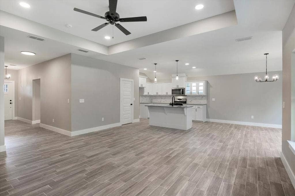 16226 Crossing Circle, Lindale, TX 75771 16226 Crossing Circle, Lindale, TX 75771