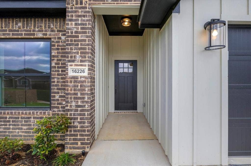 16226 Crossing Circle, Lindale, TX 75771 16226 Crossing Circle, Lindale, TX 75771