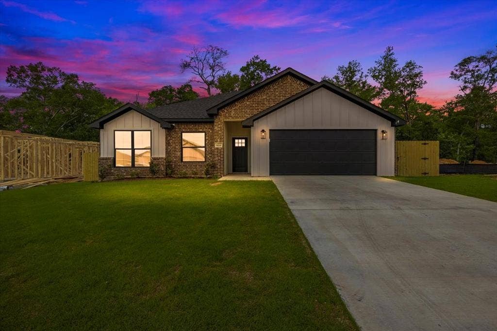 16226 Crossing Circle, Lindale, TX 75771 16226 Crossing Circle, Lindale, TX 75771