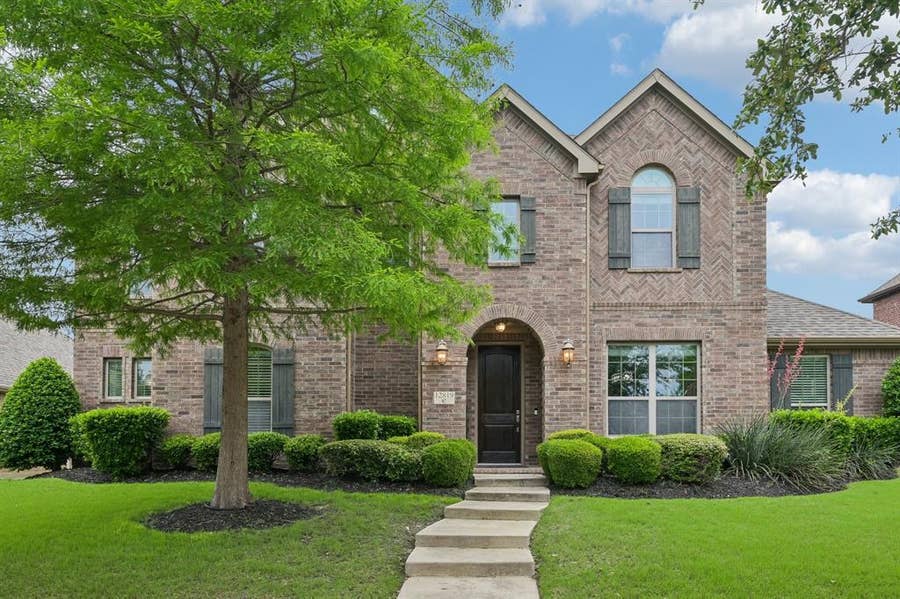 Property photo for 12819 Ridge Spring Drive, Frisco, TX