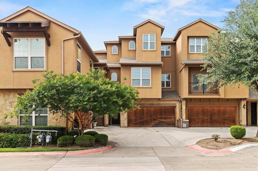Property photo for 2660 Venice Drive, #5, Grand Prairie, TX