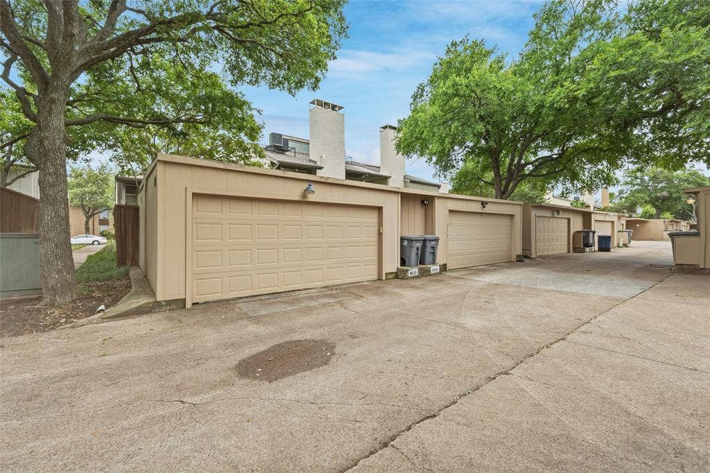 9319 Chimney Corner Lane, Dallas, TX 75243 9319 Chimney Corner Lane, Dallas, TX 75243