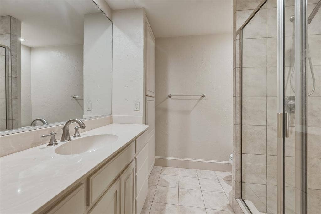 9319 Chimney Corner Lane, Dallas, TX 75243 9319 Chimney Corner Lane, Dallas, TX 75243