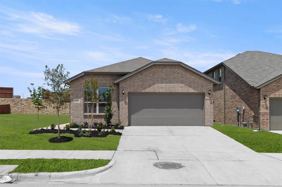 Property photo for 2521 McNally Drive, Mesquite, TX