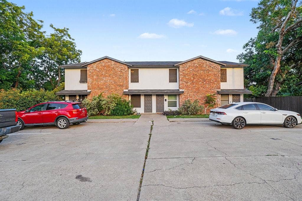 3301 Aurora Street, #B, Haltom City, TX 76117 3301 Aurora Street, #B, Haltom City, TX 76117