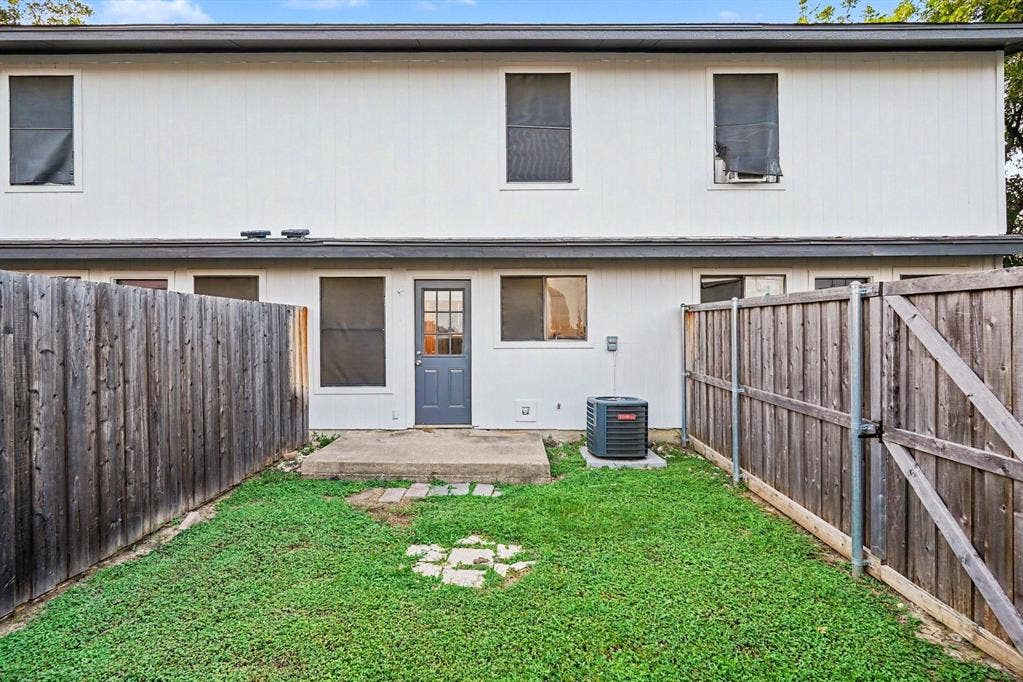 3301 Aurora Street, #B, Haltom City, TX 76117 3301 Aurora Street, #B, Haltom City, TX 76117