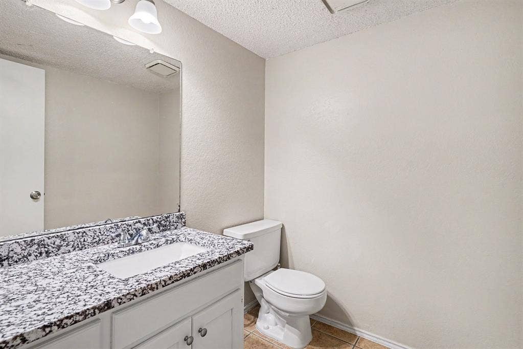 3301 Aurora Street, #B, Haltom City, TX 76117 3301 Aurora Street, #B, Haltom City, TX 76117