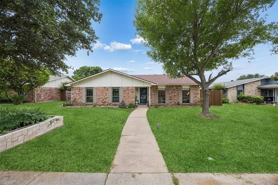 Property photo for 1704 California Trail, Plano, TX