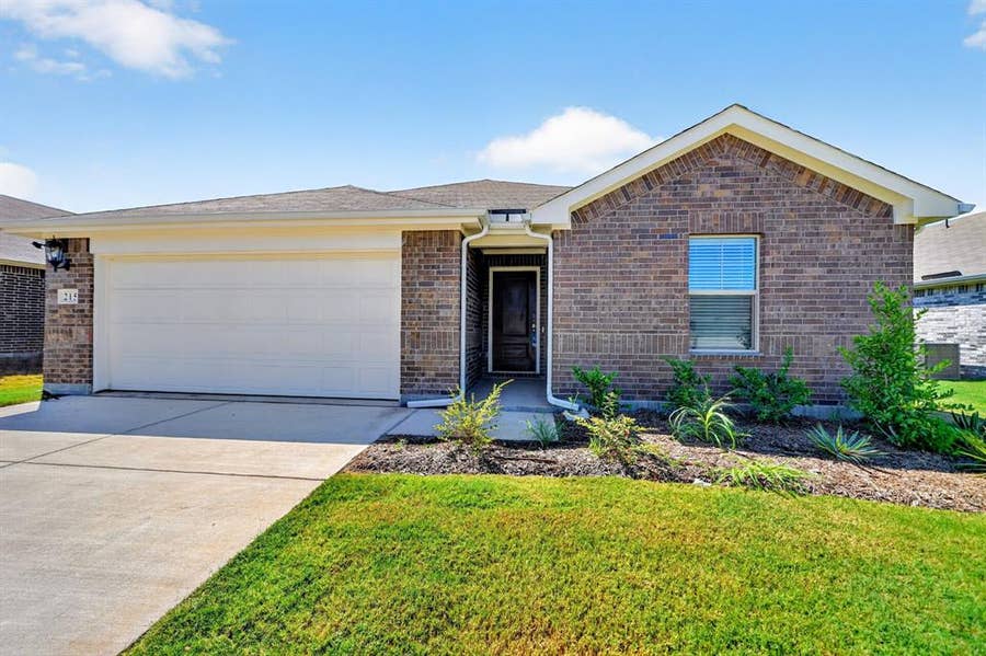 Property photo for 215 Teton Street, Greenville, TX