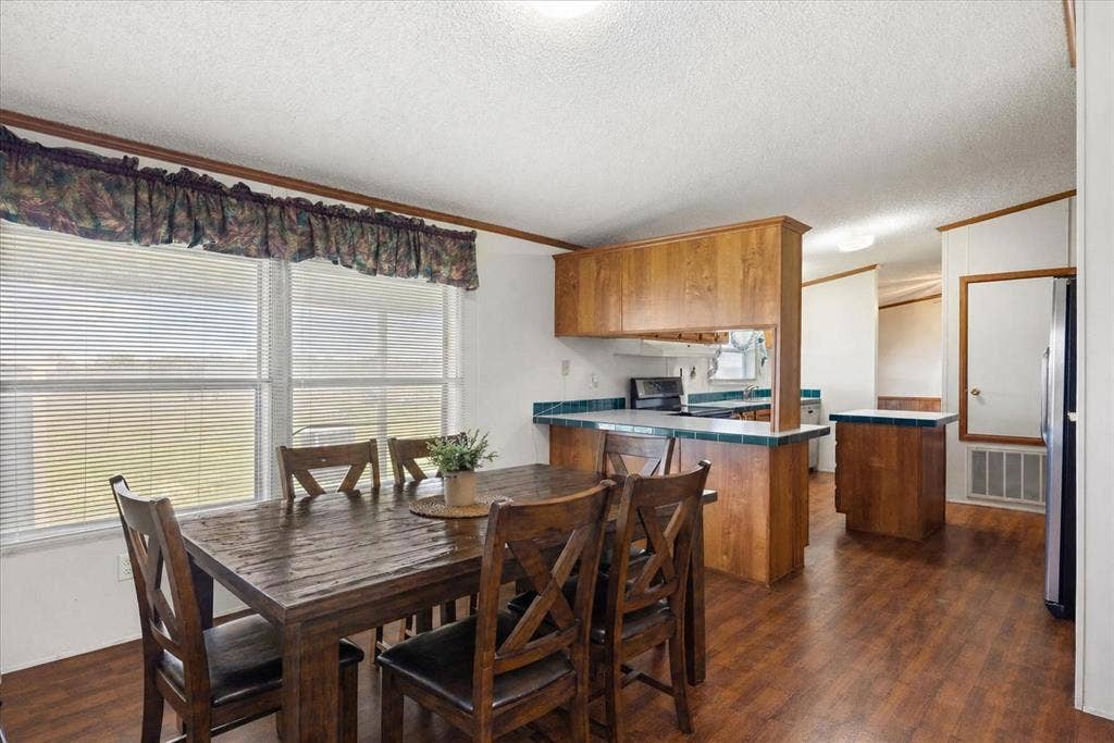 6931 Tin Top Highway, Weatherford, TX 76087 6931 Tin Top Highway, Weatherford, TX 76087