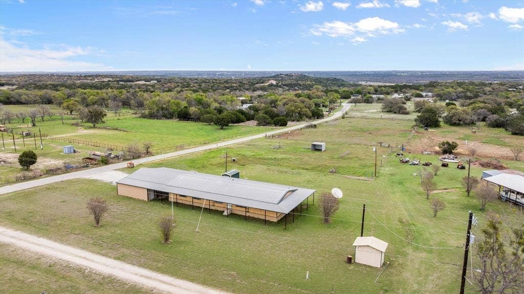 6931 Tin Top Highway, Weatherford, TX 76087 6931 Tin Top Highway, Weatherford, TX 76087