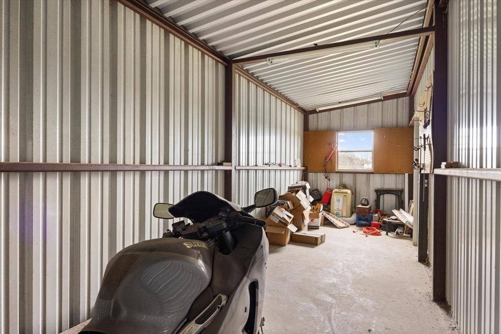 6931 Tin Top Highway, Weatherford, TX 76087 6931 Tin Top Highway, Weatherford, TX 76087