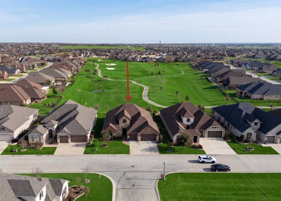 Property photo for 12213 Grosbeak Drive, Denton, TX