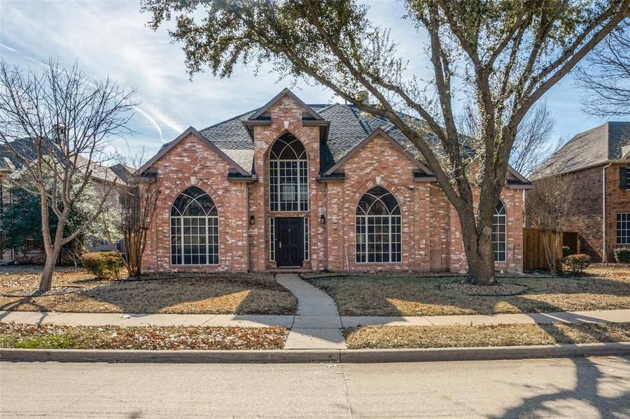 Property photo for 4910 Bayport Circle, Rowlett, TX