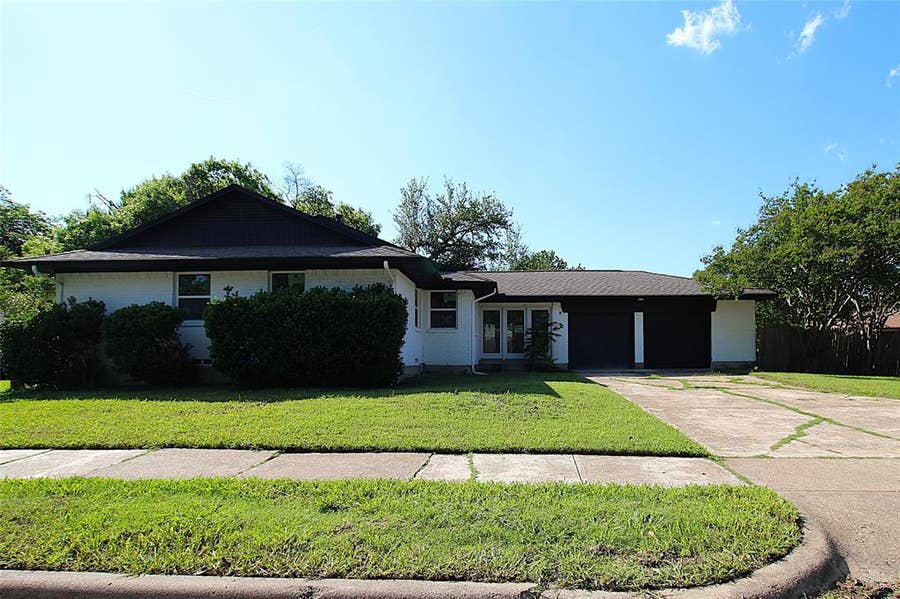 Property photo for 4502 Live Oak Drive, Mesquite, TX