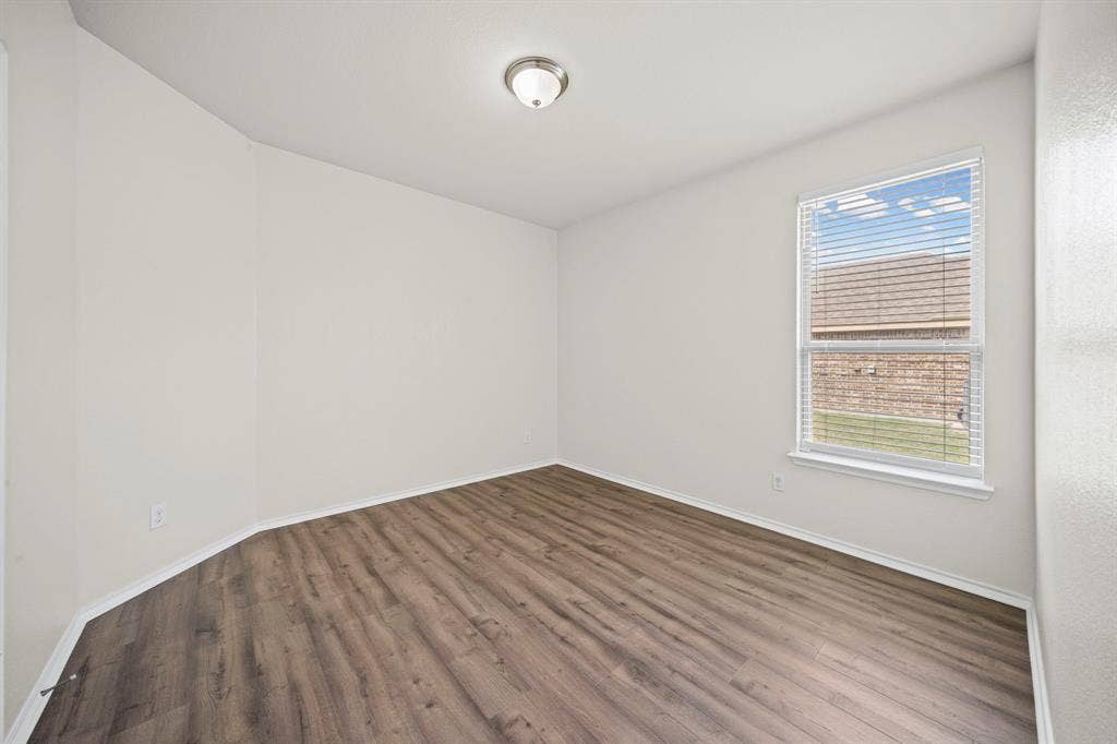 1205 Crest Ridge Drive, Glenn Heights, TX 75154