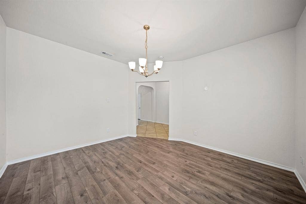 1205 Crest Ridge Drive, Glenn Heights, TX 75154