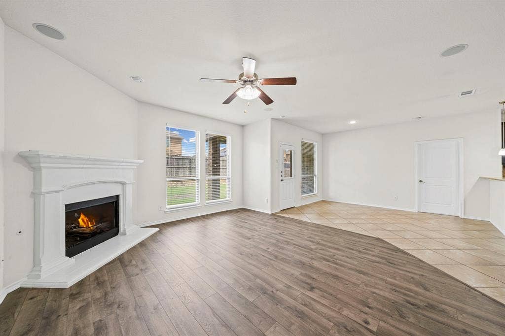 1205 Crest Ridge Drive, Glenn Heights, TX 75154