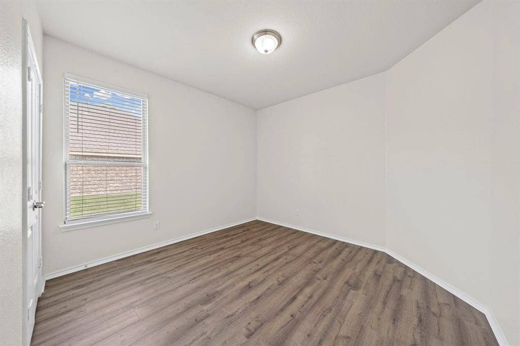 1205 Crest Ridge Drive, Glenn Heights, TX 75154
