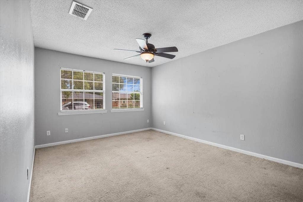 407 York Street, Lindale, TX 75771 407 York Street, Lindale, TX 75771