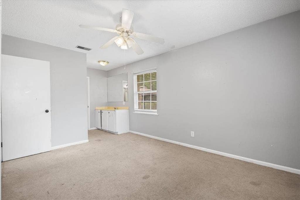 407 York Street, Lindale, TX 75771 407 York Street, Lindale, TX 75771